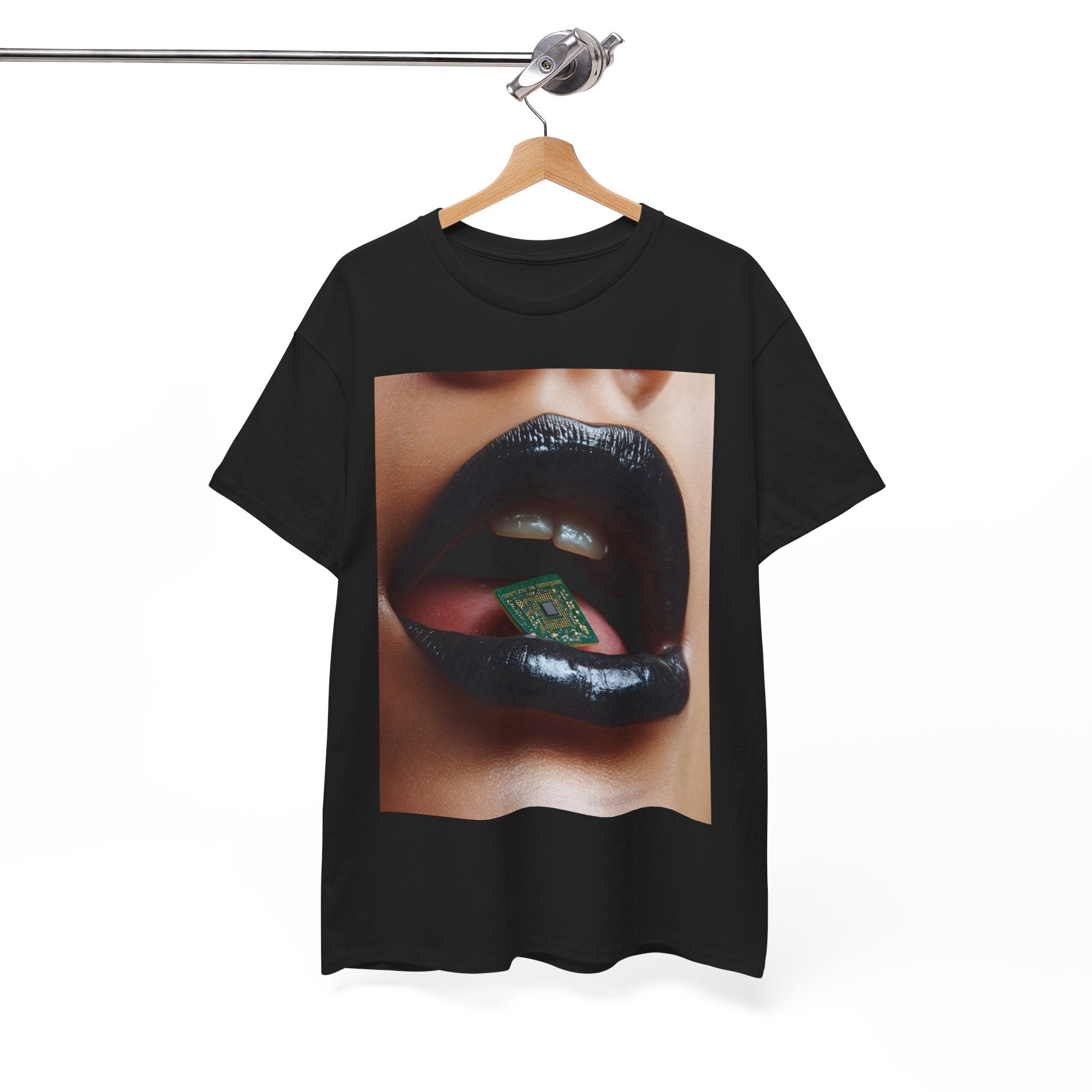 IT LIPS TSHIRT