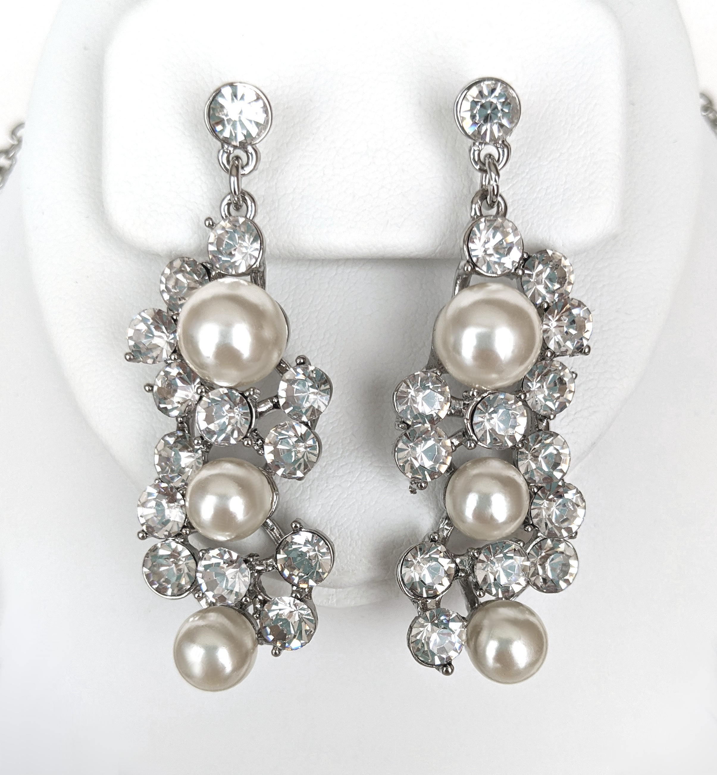 SNOW PEARLS